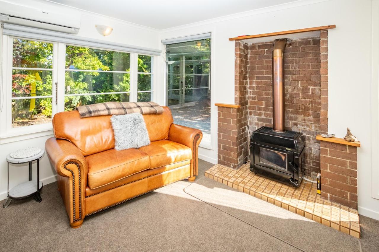 Hop, Skip And Jump To The Lake - Te Anau House Bagian luar foto